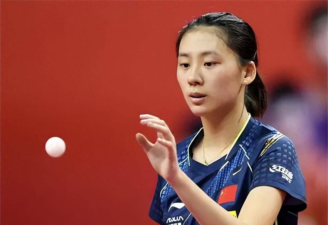 校园足球联 校园足球联