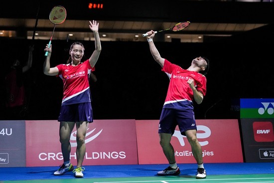 不论是在马 不论是在马