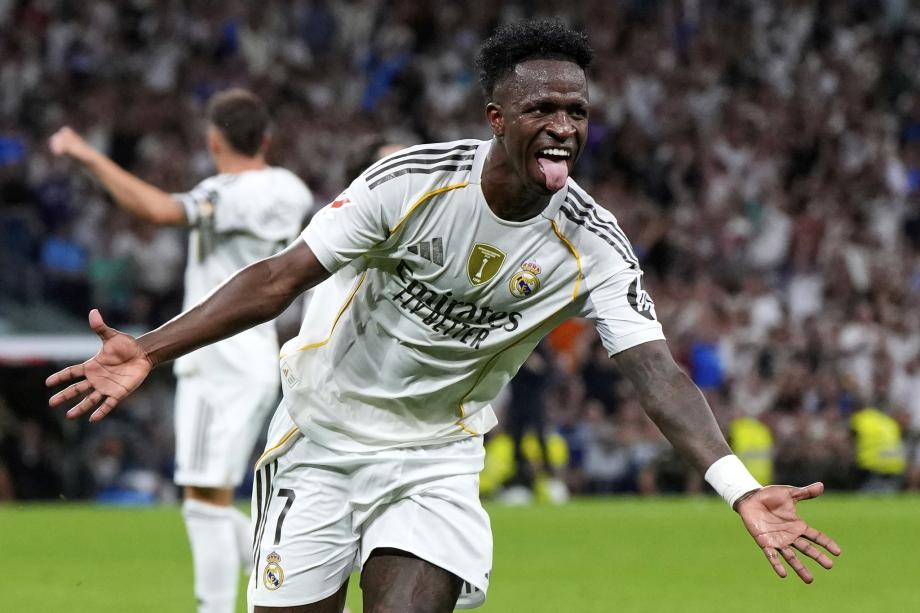 同时在场上 同时在场上