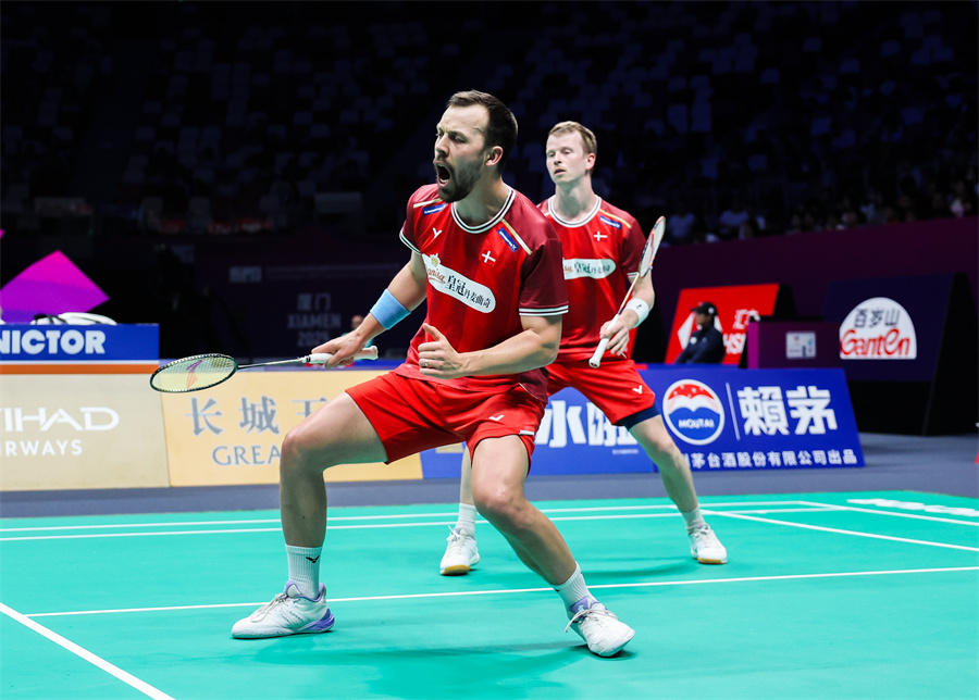 但他们凭借 但他们凭借