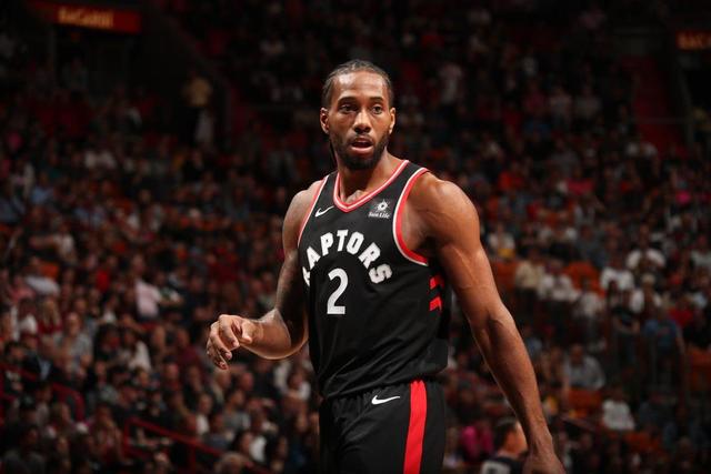 而在弱侧 而在弱侧